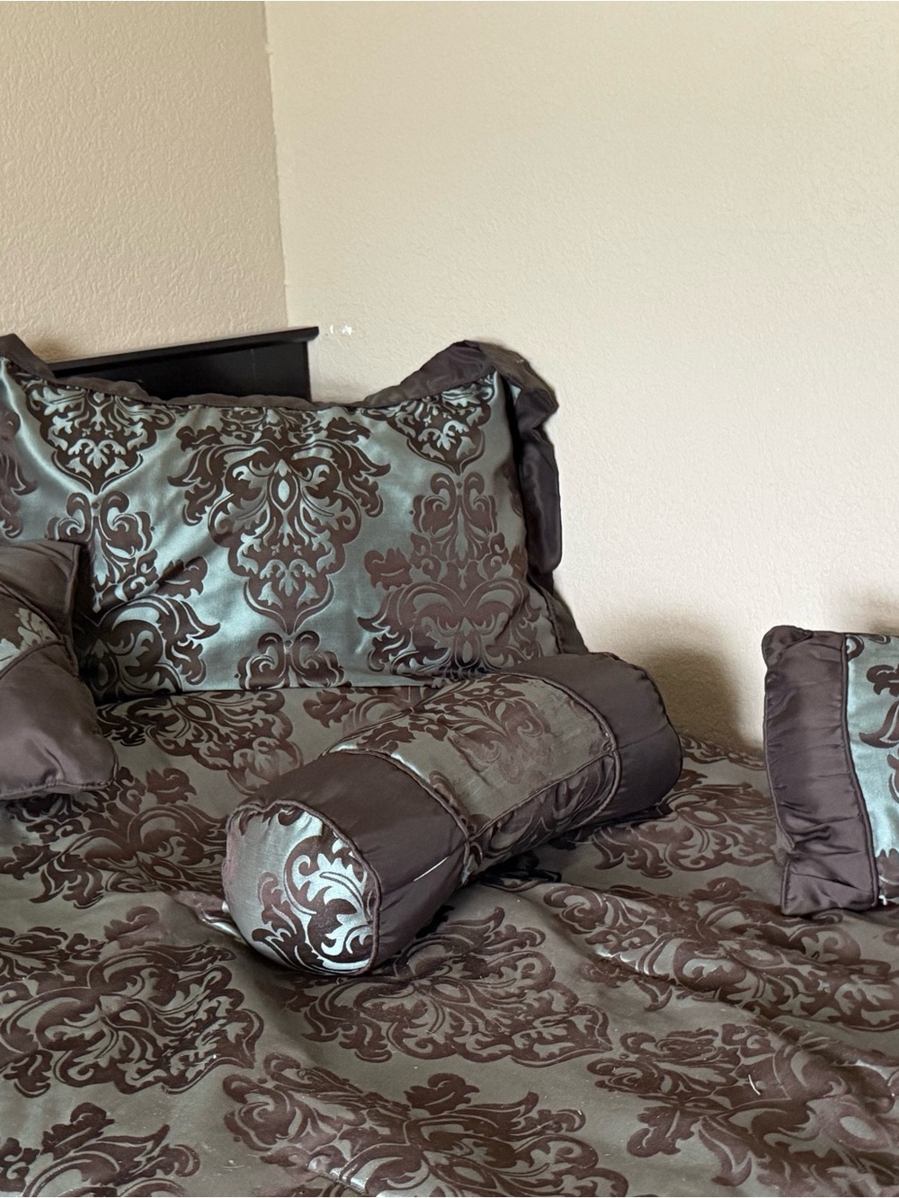 Better Homes And Gardens Aqua and Brown Damask Pillow Ensemble